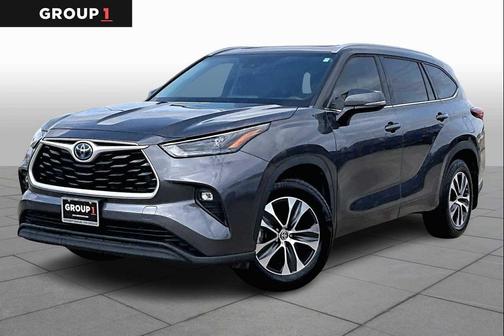 2022 Toyota Highlander Hybrid XLE