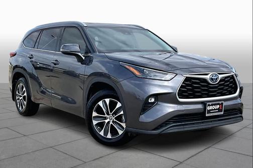 2022 Toyota Highlander Hybrid XLE