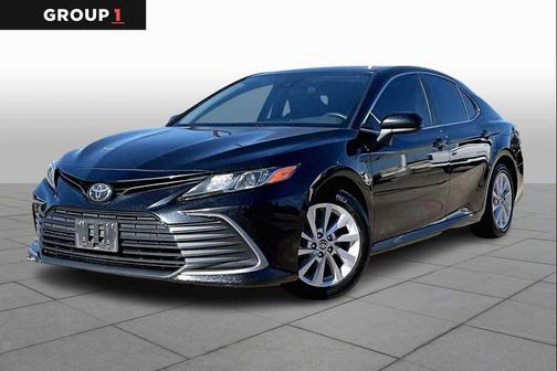 2022 Toyota Camry LE