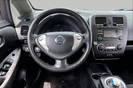 Glacier White 2015 Nissan Leaf S