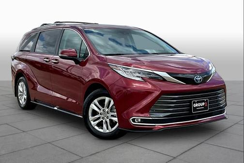 2024 Toyota Sienna Limited