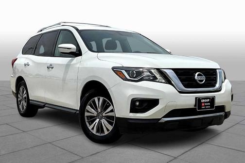 2020 Nissan Pathfinder SV