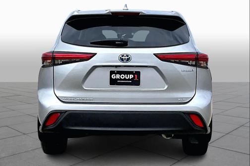 2023 Toyota Highlander Hybrid XLE