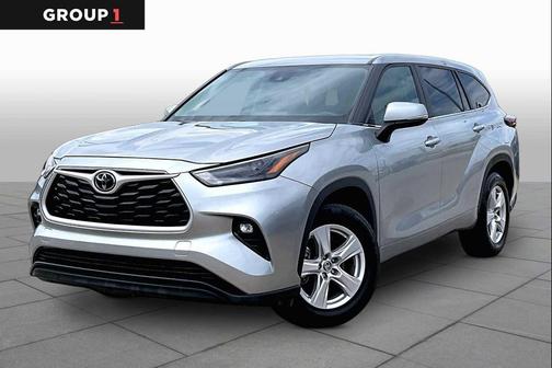 Celestial Silver Metallic 2024 Toyota Highlander LE
