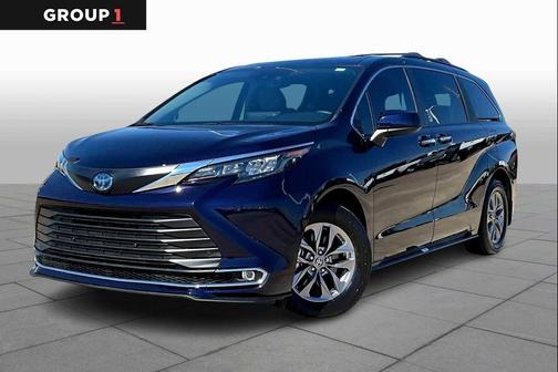 2024 Toyota Sienna XLE