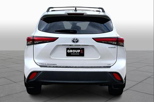 2023 Toyota Highlander Hybrid LE