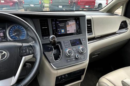 2015 Toyota Sienna XLE