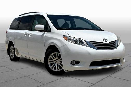 2011 Toyota Sienna XLE