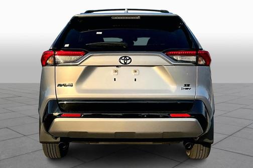 2025 Toyota RAV4 Hybrid SE