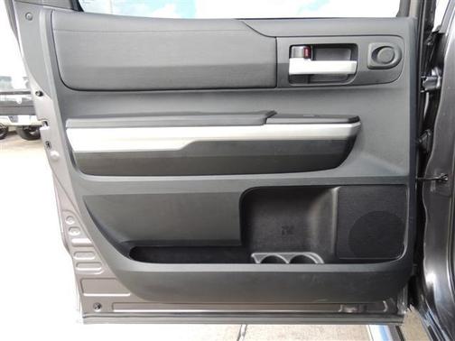 2015 Toyota Tundra SR5