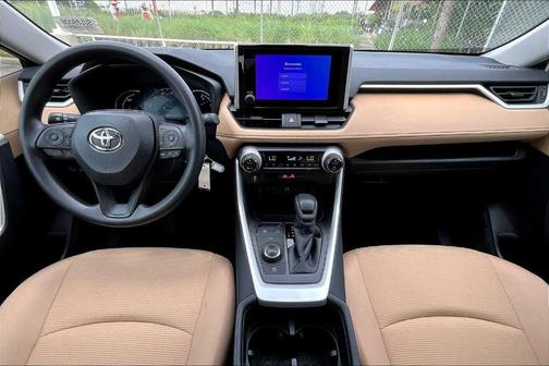2025 Toyota RAV4 Hybrid LE
