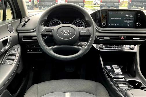 2020 Hyundai SONATA SE