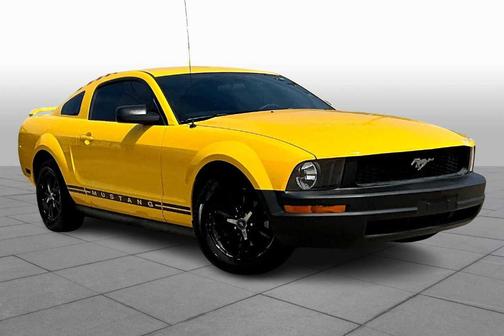 2005 Ford Mustang Deluxe