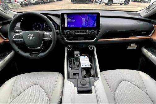 2025 Toyota Grand Highlander LIMITED