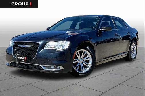 2019 Chrysler 300 Touring