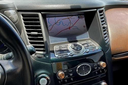 2014 INFINITI QX70 Base
