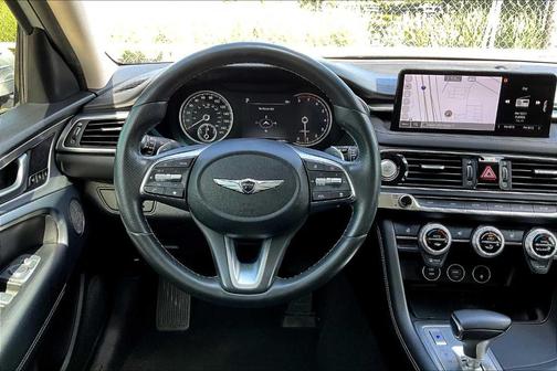 2022 Genesis G70 2.0T