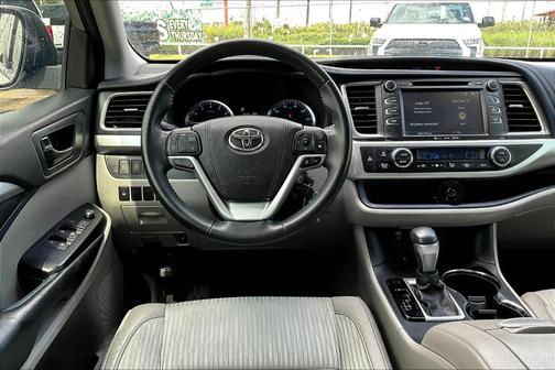 2018 Toyota Highlander LE Plus