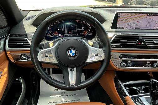 2022 BMW 740 i