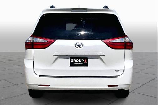 2019 Toyota Sienna XLE