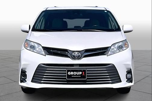 2019 Toyota Sienna XLE