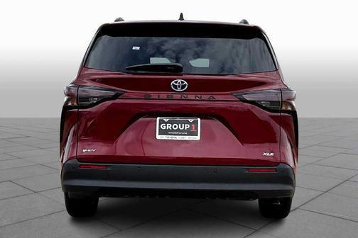 2025 Toyota Sienna XLE