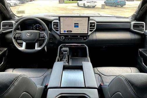 2025 Toyota Tundra Hybrid Platinum