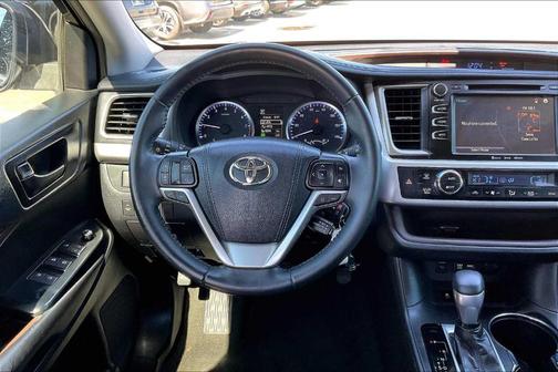 2019 Toyota Highlander LE Plus