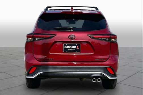 Ruby Flare Pearl 2026 Toyota Highlander XSE