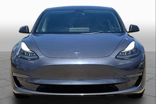 Midnight Silver Metallic 2022 Tesla Model 3 Standard Range