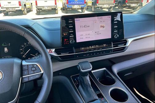 2023 Toyota Sienna XLE