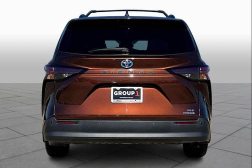 2023 Toyota Sienna XLE