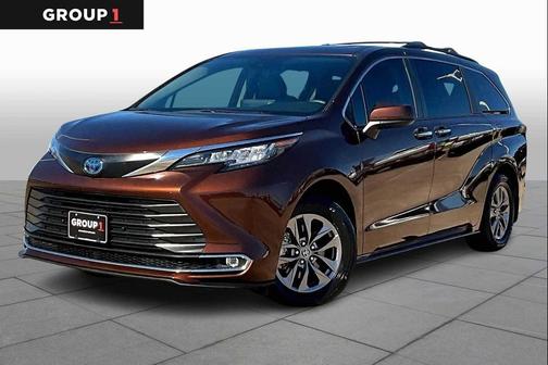 2023 Toyota Sienna XLE
