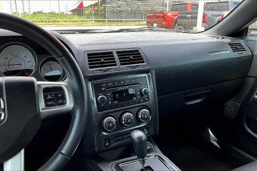 2014 Dodge Challenger SXT