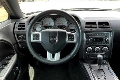 2014 Dodge Challenger SXT