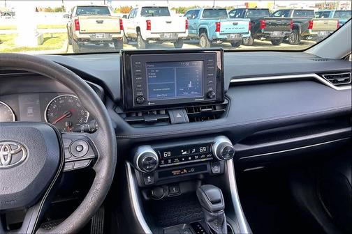 2020 Toyota RAV4 XLE