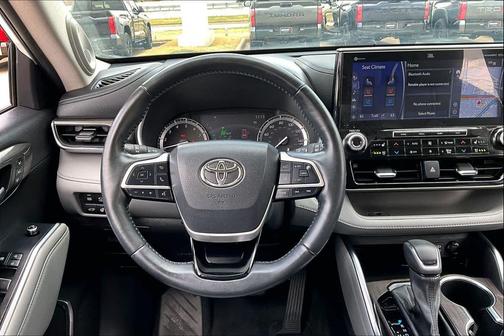 2022 Toyota Highlander Limited