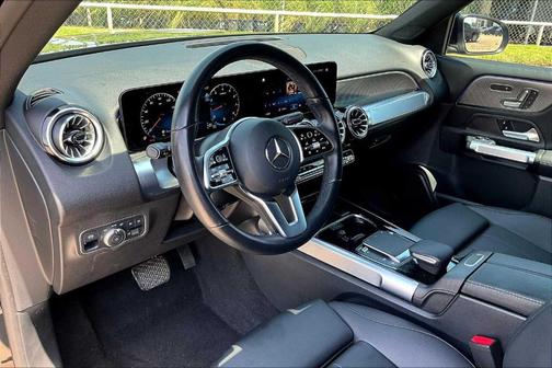 2023 Mercedes-Benz GLB 250 Base