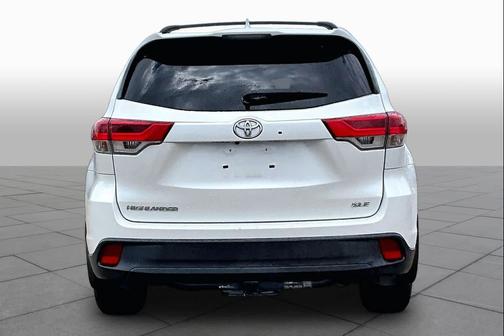Blizzard Pearl 2018 Toyota Highlander XLE