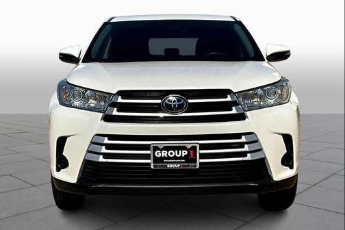 2019 Toyota Highlander LE I4