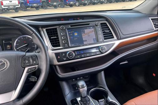 2019 Toyota Highlander Limited Platinum