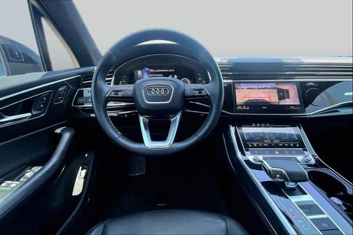 Orca Black Metallic 2021 Audi Q7 55 Premium Plus