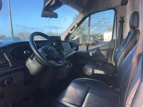 Oxford White 2022 Ford Transit-350 Base
