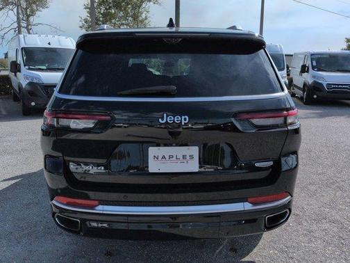 Diamond Black 2021 Jeep Grand Cherokee L Summit