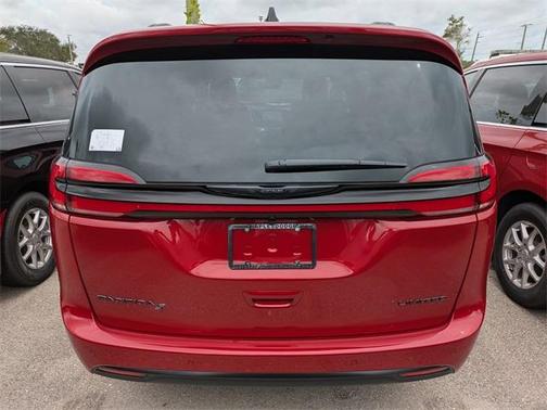 2026 Chrysler Pacifica Limited