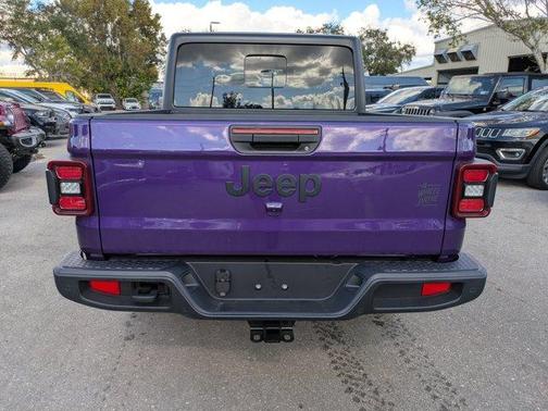 2026 Jeep Gladiator Sport