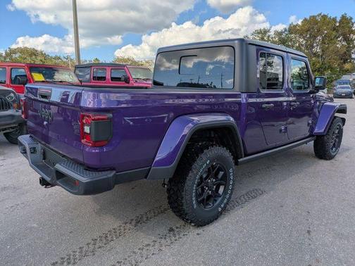 2026 Jeep Gladiator Sport
