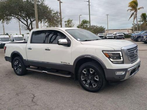 2024 Nissan Titan Platinum Reserve