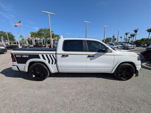 Bright White Clearcoat 2026 RAM 1500 Big Horn