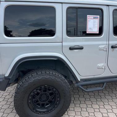 Silver Zynith Clearcoat 2024 Jeep Wrangler Rubicon